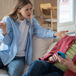 Read more about the article Gaslighting Nedir? Belirtileri ve Tepki Verme Yolları