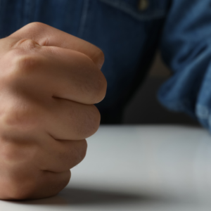 Read more about the article Öfke Kontrolü: Öfkenizi Yönetmenin 4 Pratik Yolu